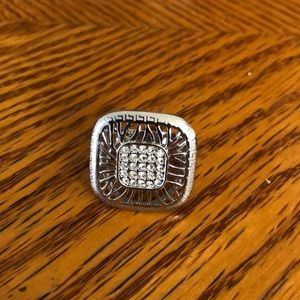 Square shaped ring